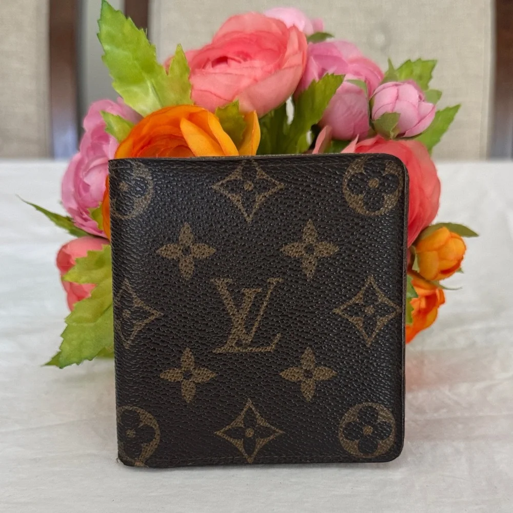 Authentic Louis Vuitton Brown and Tan Monogram Wallet
